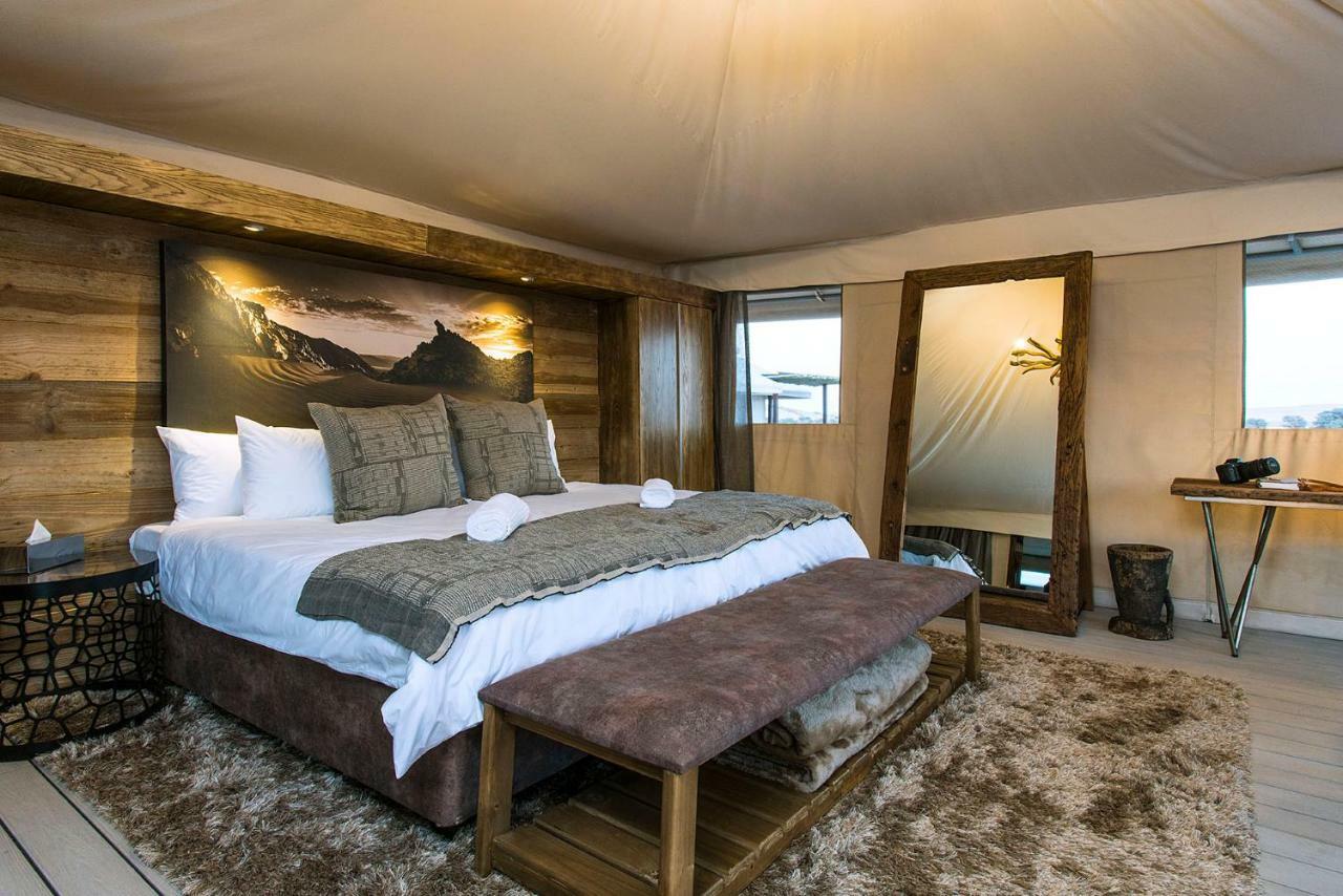 Dead Valley Lodge Сесрием Экстерьер фото