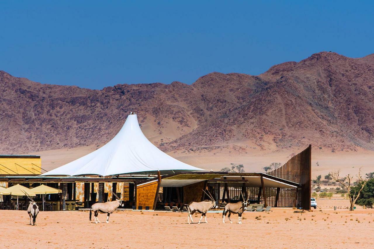 Dead Valley Lodge Сесрием Экстерьер фото